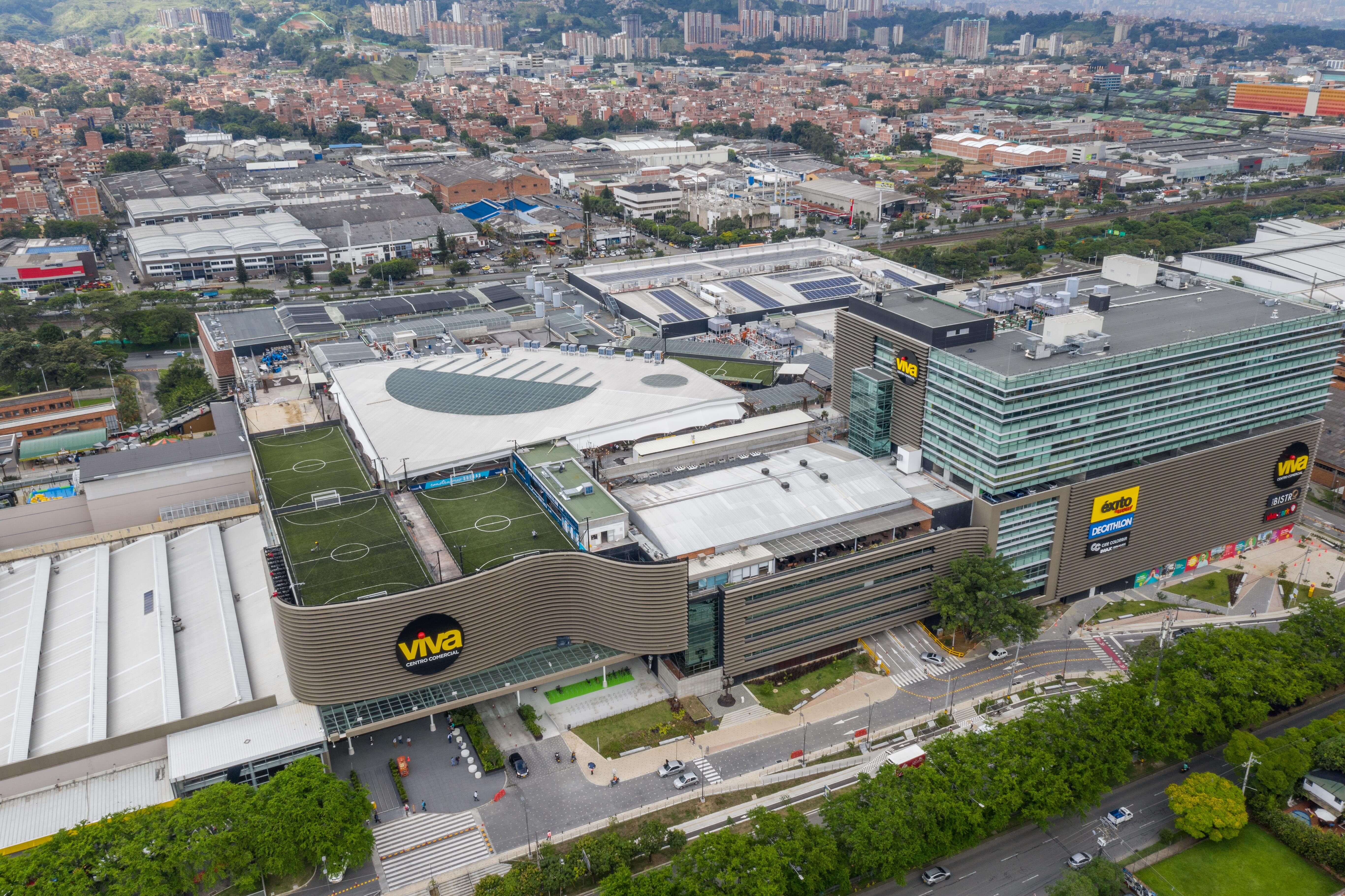 La marca Éxito celebra sus 70 años de nacimiento, 70 años construyendo un país lleno de progreso y esperanza, 70 años llenos de momentos espectaculares que nos hacen decir todos los días #AquíConstruimosPaís.