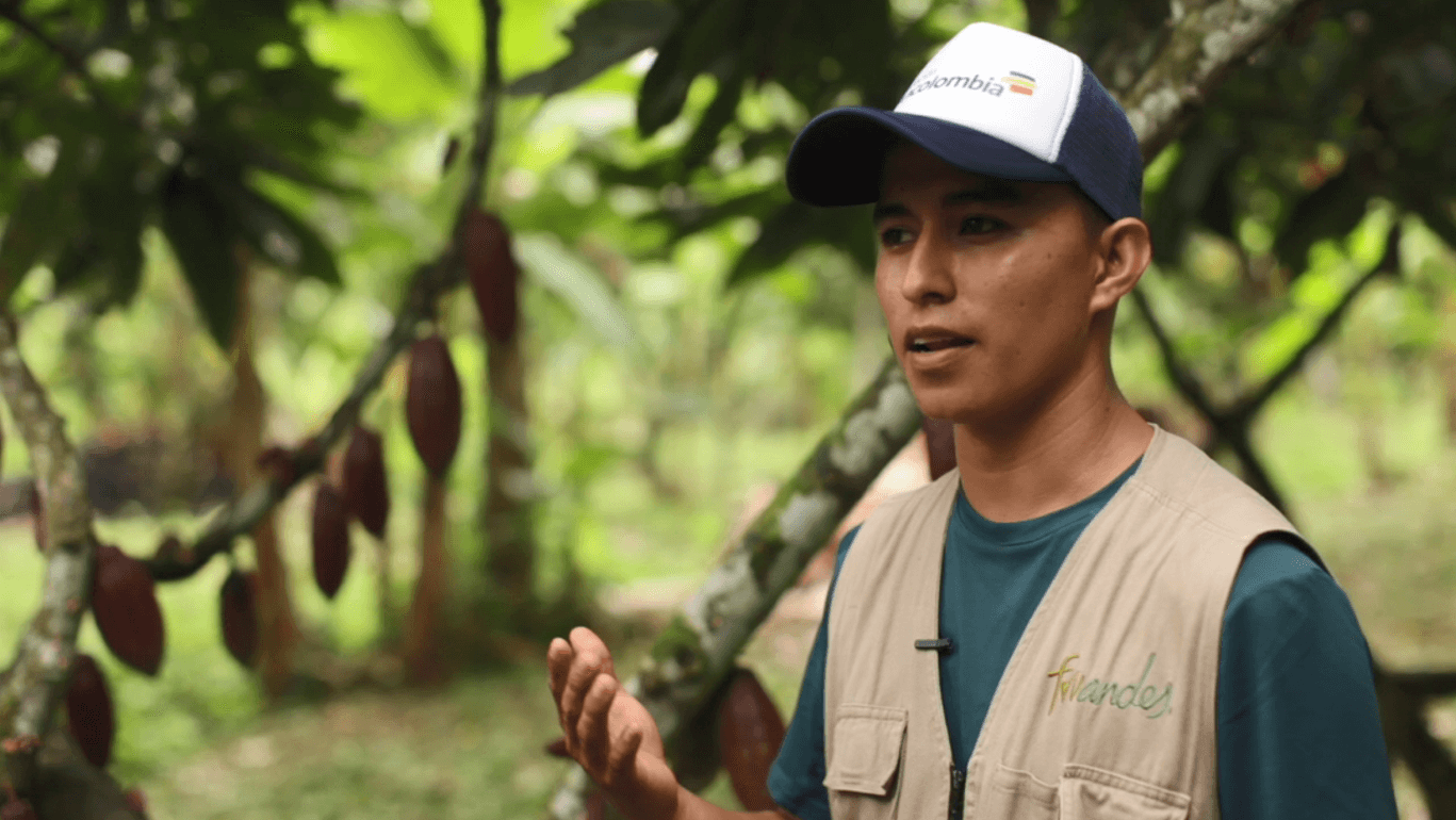 El Putumayo es uno de los departamentos que más ha sido afectado por la violencia en el último tiempo en Colombia; esta problemática y la poca presencia de instituciones del Gobierno han generado en la comunidad una desesperanza muy grande, donde las únicas oportunidades las encuentran, así lo dicen, en otras zonas del país. La Fundación Bancolombia ha tratado que esto sea parte del pasado y aquí nos muestra un gran ejemplo.